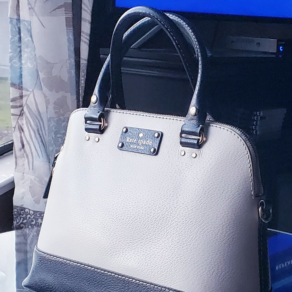 KATE SPADE GROVE ST CARLI IVORY BLACK BOARSKIN LEATHER DOME SATCHEL HANDBAG PUR - Picture 8 of 16